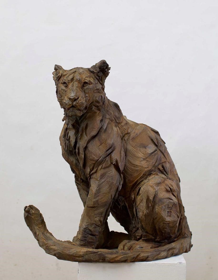SITTING PANTHER - Jurgen Lingl